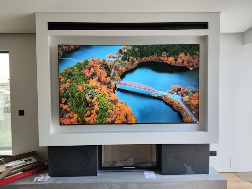LG OLED 83 
